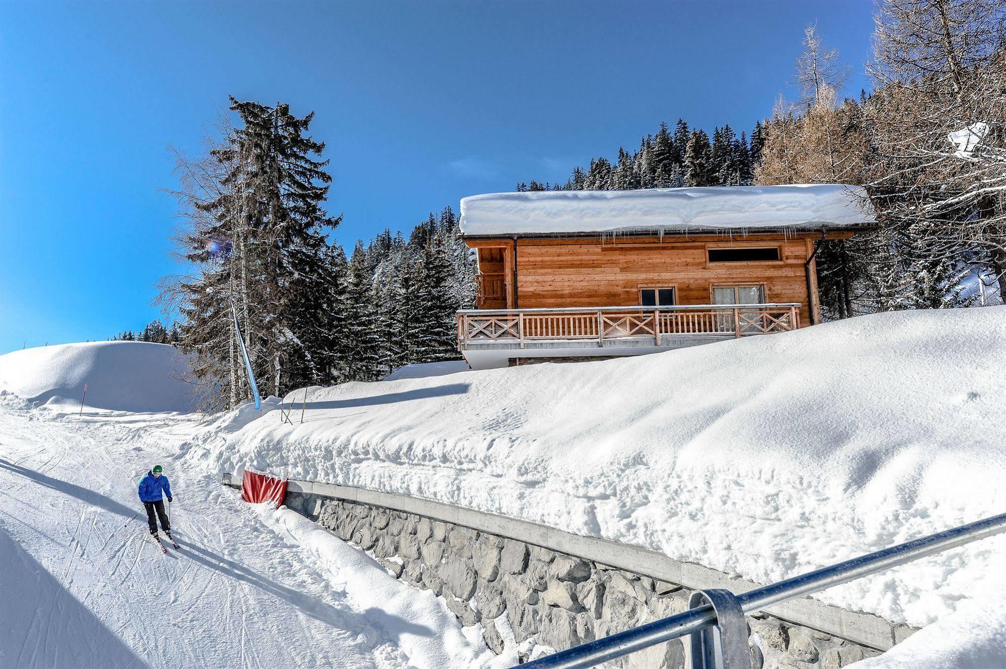 Crans Luxury Lodges Exterior photo