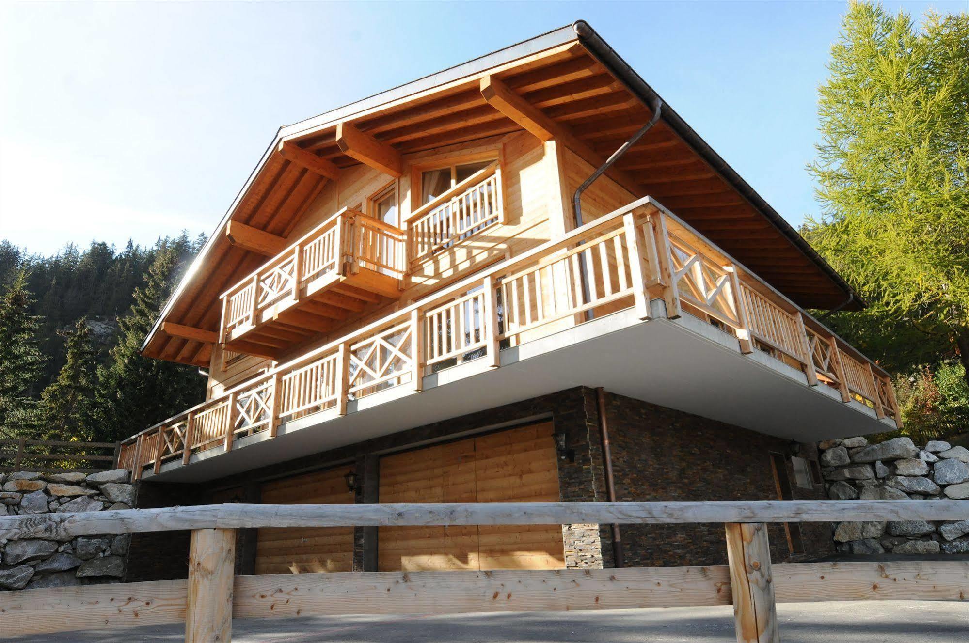 Crans Luxury Lodges Exterior photo